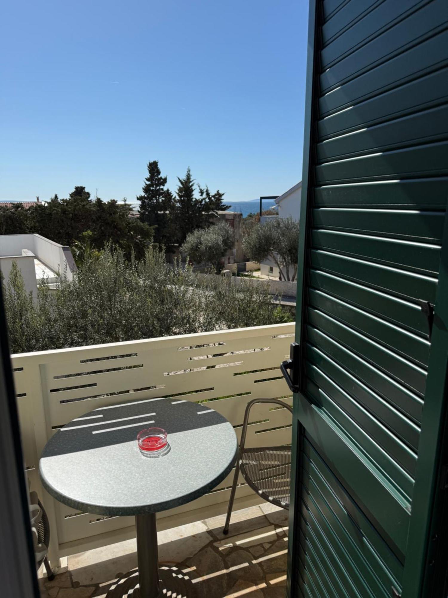 Apartmani Lovren Novalja Εξωτερικό φωτογραφία