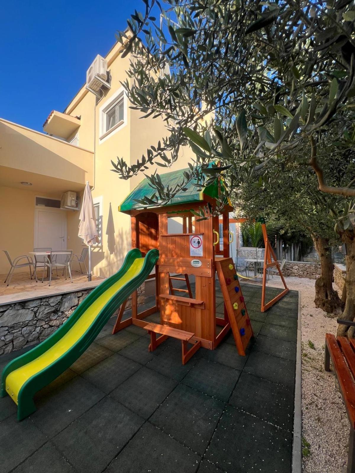Apartmani Lovren Novalja Εξωτερικό φωτογραφία